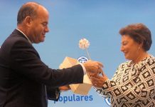 El PP reconoce el «compromiso» y «talento» de la empresaria Concepción Robledo