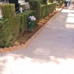 Ayuntamiento de Archidona compra dos nuevas escaleras con plataforma para el cementerio Municipal