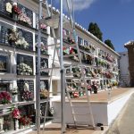 Ayuntamiento de Archidona compra dos nuevas escaleras con plataforma para el cementerio Municipal6