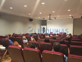 Rosa Navarro inaugura una exposición representativa a Miguel de Cervantes