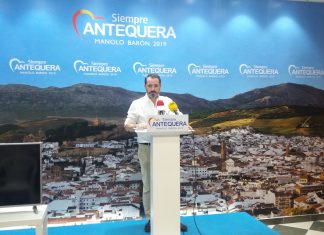 El diputado provincial José Ramón Carmona, en la rueda de prensa de hoy martes