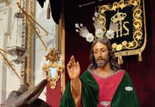 Antequera se acercó a San Agustín para rezar ante La Pollinica