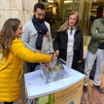 Sorteo de la campaña Comprar en Navidad en Antequera tiene premio realizado en la calle Duranes (diciembre 2022)
