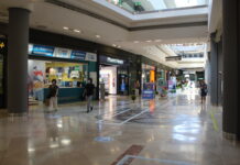 Décimas triplica su espacio comercial en La Verónica con una nueva tienda