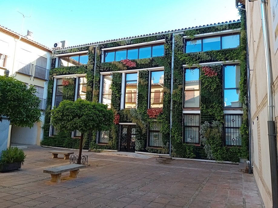 JARDIN VERTICAL BIBLIOTECA ARCHIDONA 8