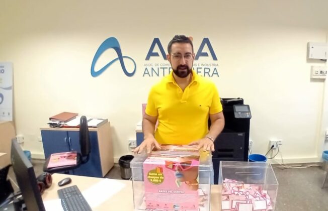 Jorge del Pino presidente de ACIA en el momento de la realizacion del sorteo