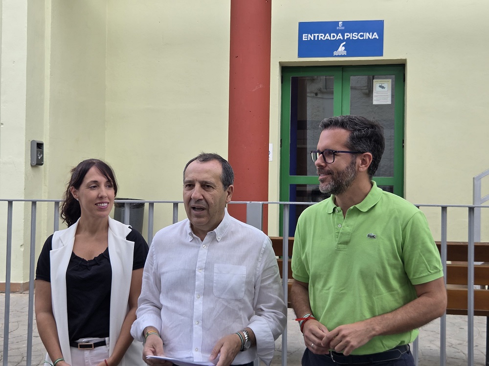 POLITICA El PSOE vuelve a denunciar el retraso en la apertura de la piscina de verano de Antequera 1