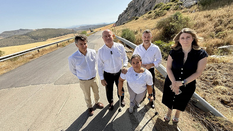 ANTEQUERA Arrancan las obras de mejora integral de la carretera de La Joya con una inversion de 12 millones de euros