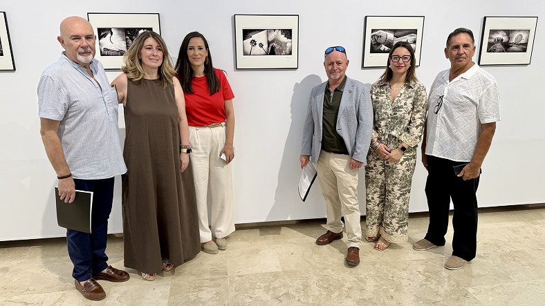Mirada dual y reflexiva en la exposición 'Duets' de Juano Martín de la AFA 3 ANTEQUERA Mirada dual y reflexiva en la exposicion Duets de Juano Martin de la AFA