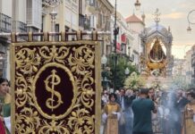 La procesión de la Virgen de Los Remedios de Antequera, en imágenes