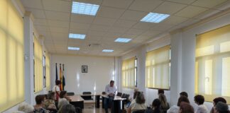 Cuevas Bajas celebra una reunión informativa con afectados por errores en las pruebas de detección del cáncer de mama