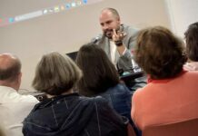 El corresponsal de guerra Antonio Pampliega presenta en Antequera su nueva novela ‘Cowboys en el infierno’