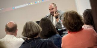 El corresponsal de guerra Antonio Pampliega presenta en Antequera su nueva novela ‘Cowboys en el infierno’