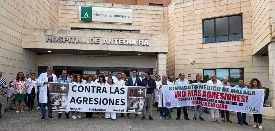 Amenazan a una radióloga mientras realizaba una ecografía en el Hospital de Antequera 5 CONCETRA171025