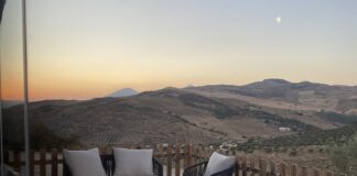 Abre en Villanueva de la Concepción un cheesebar para deleitar a los amantes del buen comer