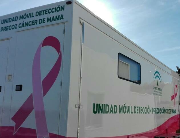 Unidad Movil deteccion Cancer Mama 2 631x486 1