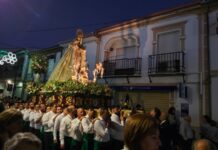 GALERÍA | Procesión de la Virgen del Rosario en Humilladero por su festividad