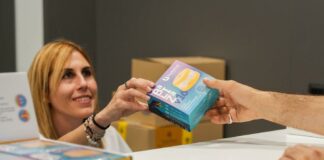 A la venta en Correos las balizas V16 autorizadas por la DGT que serán obligatorias en enero