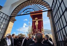 GALERÍA | Procesión extraordinaria del Cristo de la Salud y de las Aguas de Antequera