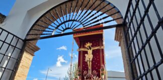 GALERÍA | Procesión extraordinaria del Cristo de la Salud y de las Aguas de Antequera