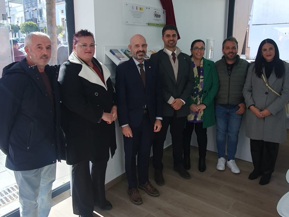 Fuente de Piedra da un nuevo impulso al turismo con una nueva oficina de información 6 187707