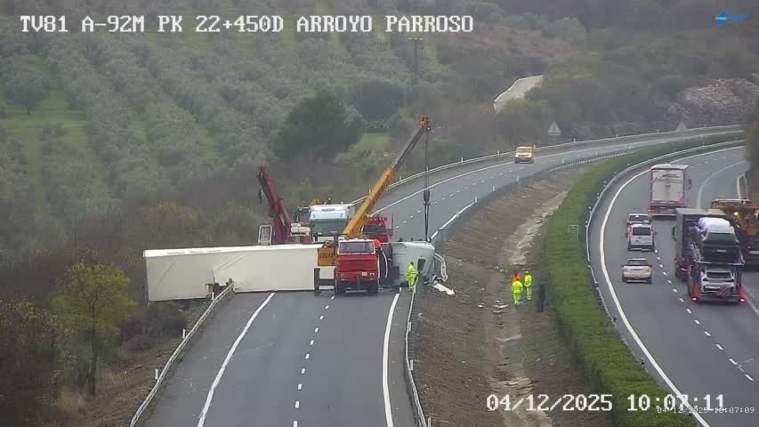 Cortada al tráfico la A-92M en Antequera sentido Granada por el vuelco de un camión 5 259