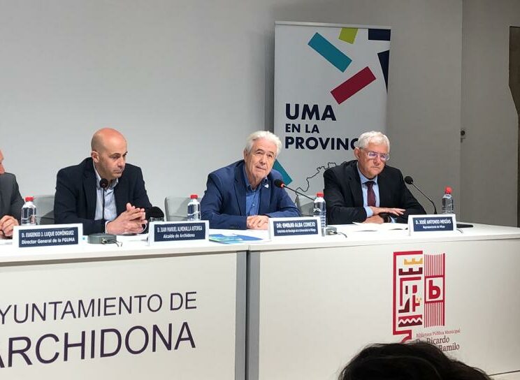 El Gobierno reconoce al oncólogo archidonés Emilio Alba con un Premio Plaza de España 5 578555944 862734496269899 2646180412552417082 n e1765380984972