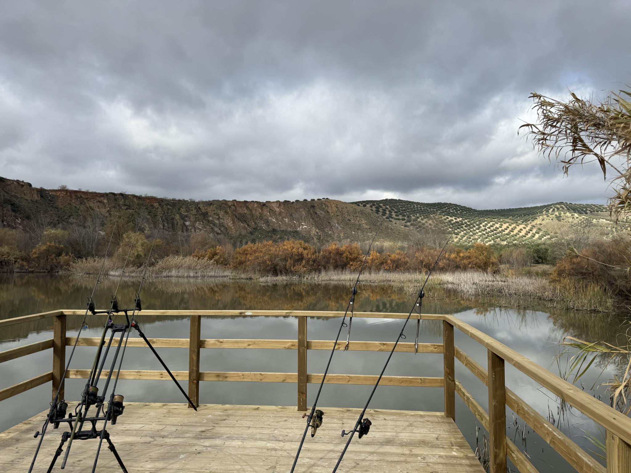 COMARCA Cuevas Bajas continua adecuando el entorno de los Lagos de los Fernandez