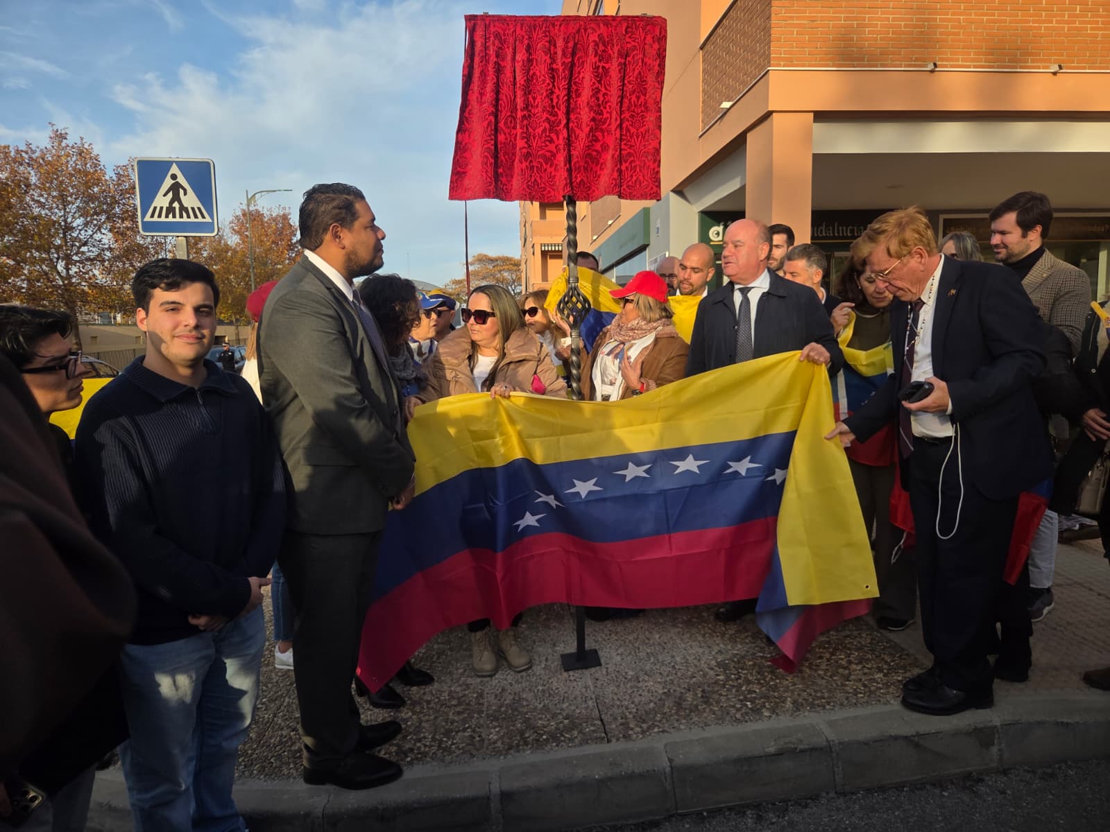 WhatsApp Image 2025 12 09 at 17.17.00