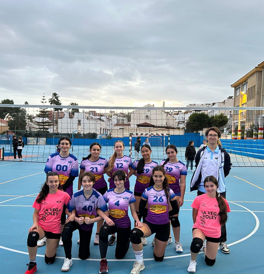 Fin de semana de logros y buenas sensaciones para La Vega Vóley Antequera 14 WhatsApp Image 2025 12 14 at 20.19.01