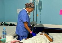 Una anestesióloga del hospital de Antequera participa en una campaña de cooperación sanitaria en Guatemala