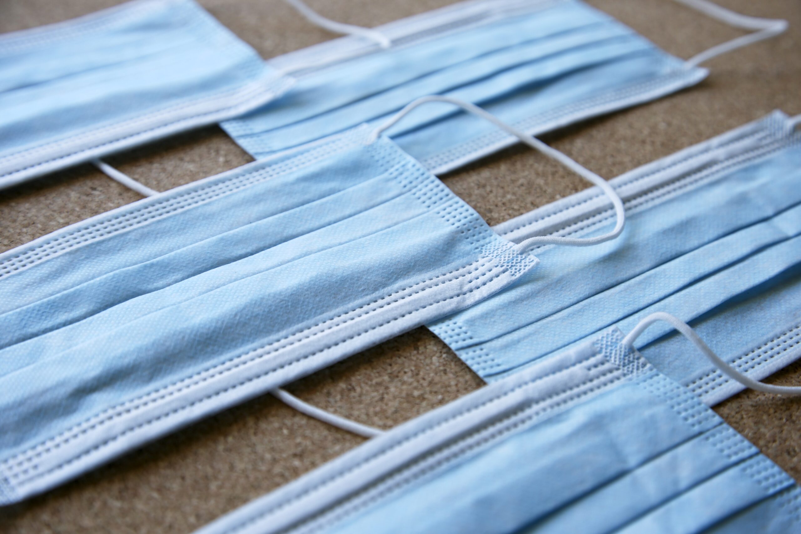 La mascarilla será obligatoria en los centros de salud de la comarca de Antequera hasta enero 5 mascaras faciales medicas que se utilizan para proteger las personas contra virus infecciosos scaled