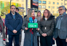 El PSOE pone cara al «drama» de la sanidad pública: una vecina de Antequera lleva meses esperando una biopsia para saber si tiene cáncer