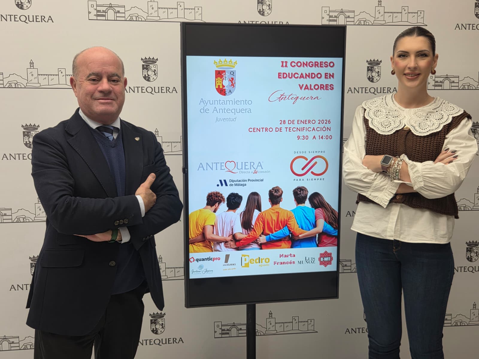 Pedro García Aguado y Marta Francés, ponentes en el II Congreso Educando en Valores de Antequera 9 WhatsApp Image 2026 01 09 at 09.46.18