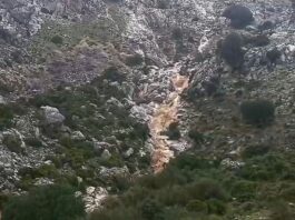 La lluvia «resucita» la cascada de la Sierra de Chimenea