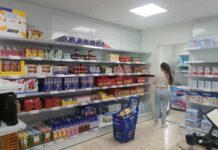 El Economato de Antequera atiende a más de 150 familias en su primer año de vida