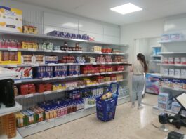 El Economato de Antequera atiende a más de 150 familias en su primer año de vida