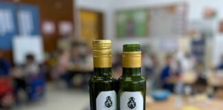 Dcoop colabora con la realización de 42.430 desayunos con motivo del Día de Andalucía