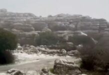 Febrero arranca con frío y nieve en el Torcal de Antequera