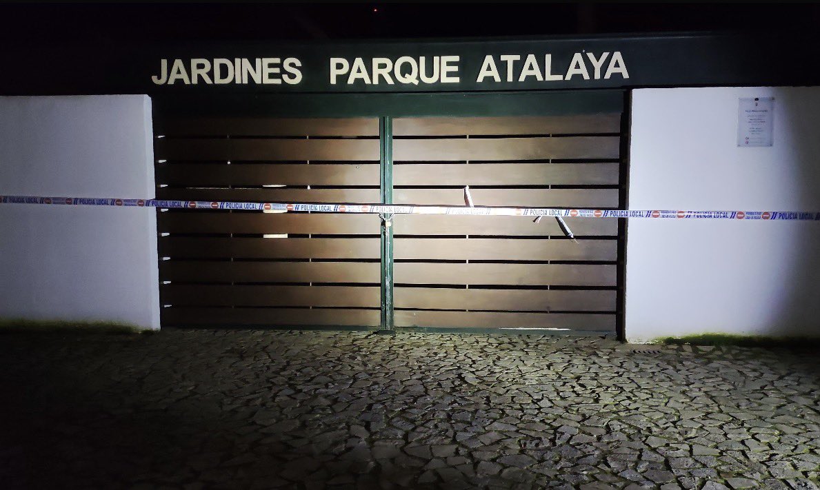 Antequera vuelve a decretar el cierre de parques y jardines por el temporal de viento 1 HBBQuvcbgAAP8MW