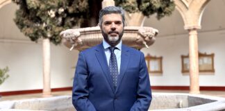 Antequera propondrá el nombramiento de Rafael Carmona como representante municipal en el Patronato de la Fundación Bancaria Unicaja
