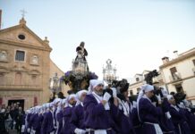 Barrio, fe y pasión en el Martes Santo de Antequera