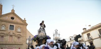 Barrio, fe y pasión en el Martes Santo de Antequera