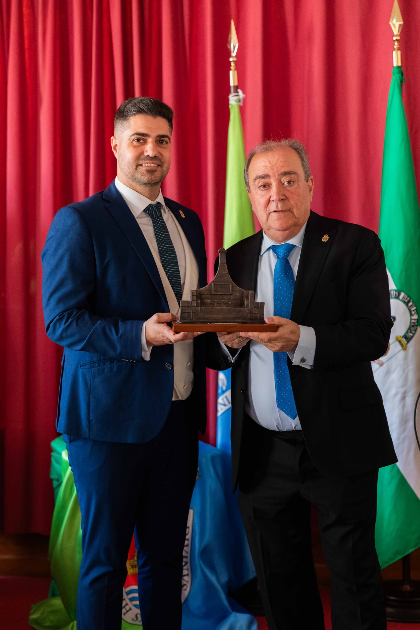 Francisco Muñoz Hidalgo recibe el Premio Villafontense 2025 1 645731598 1373232028166149 8581017770346718295 n