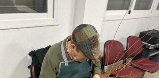 La Casa de la Cultura de Villanueva del Trabuco recupera el mimbre con talleres los miércoles y viernes