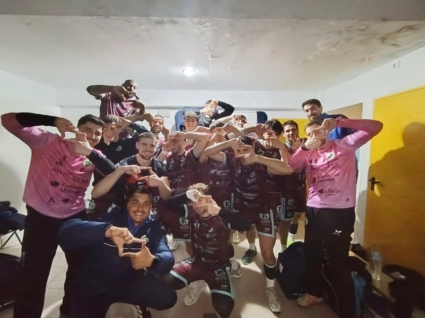 El Dólmenes Antequera gana con solvencia en la pista de La Salle Córdoba (22-28) 1 649228652 18316014304284221 8499342810177623782 n