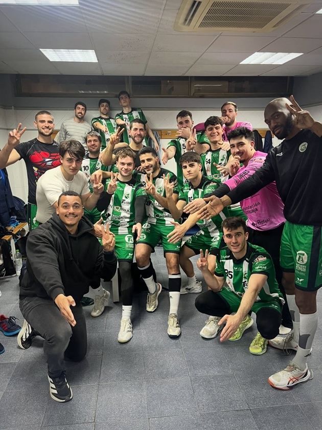 Los Dólmenes suman una nueva victoria en casa al vencer por 34-21 a Balonmano Málaga 1 652079875 18317159440284221 9000363814534828629 n 1