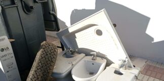 Villanueva de Algaidas pide civismo ante el aumento de enseres abandonados junto a los contenedores