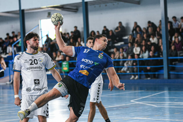 Julian Ligero supera a la defensa