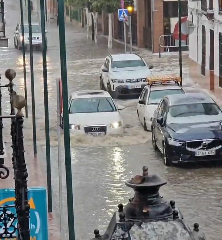 Una gran tromba de agua y granizo sorprende a los vecinos de la comarca de Antequera 2 WhatsApp Image 2026 03 04 at 14.19.50 e1772630529178